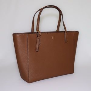 NWT ☘️ Tory Burch Emerson Saffiano Leather Women's
Tote